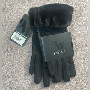 Nine West Black Faux Fur Trimmed Gloves